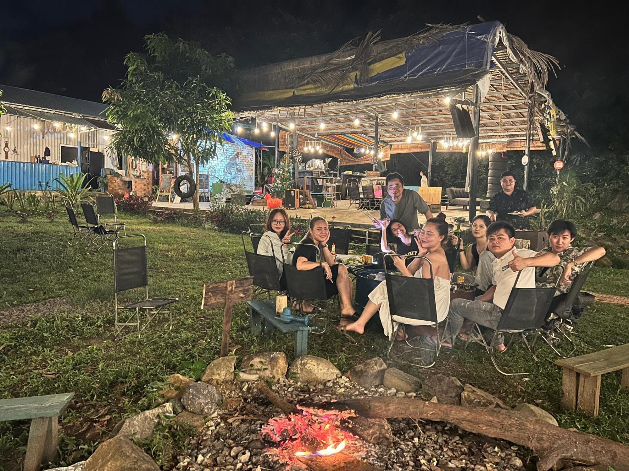 Con Dao Backpacker - Loco Camping Chi Khu Co Ong Dış mekan fotoğraf